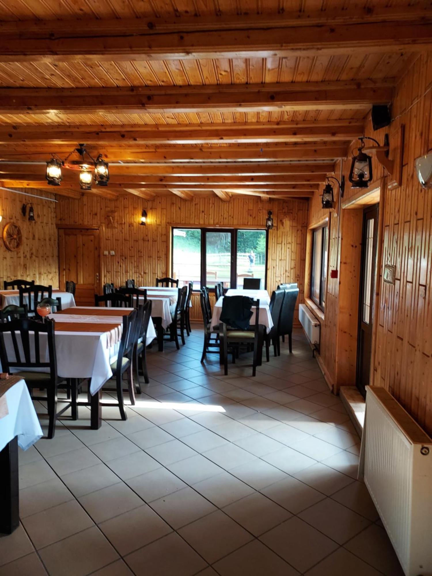 Pensiunea La Taverna Trăisteni 외부 사진