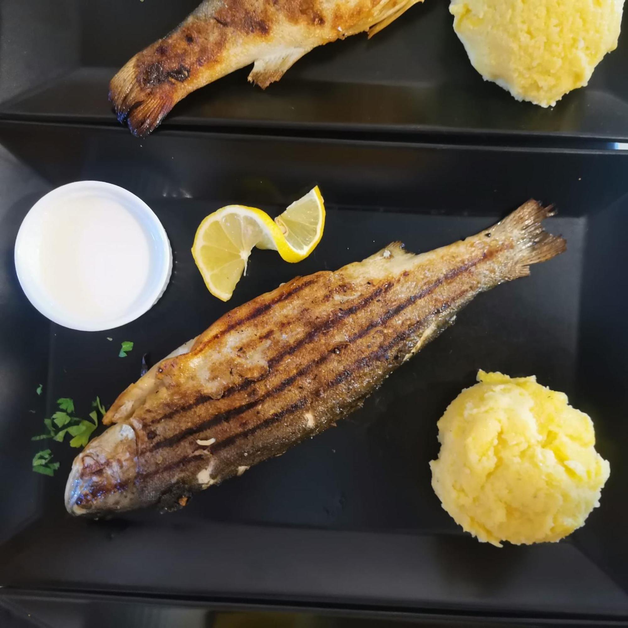 Pensiunea La Taverna Trăisteni 외부 사진